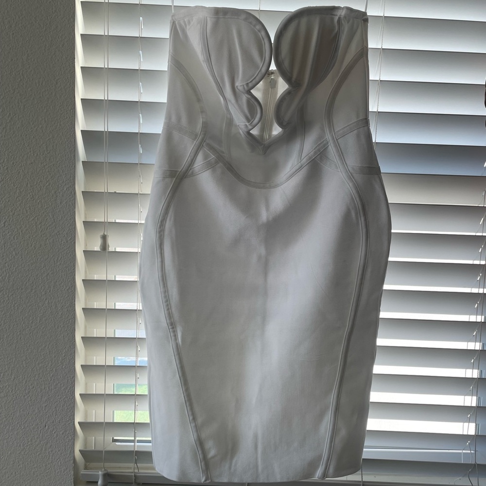 White strapless dress